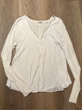 Free People Lightweight Cream V-Neck Long Sleeve Top